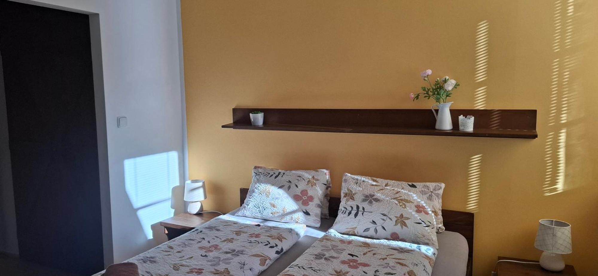 Penzion a Vinoteka Hrozen Kroměříž Exteriér fotografie