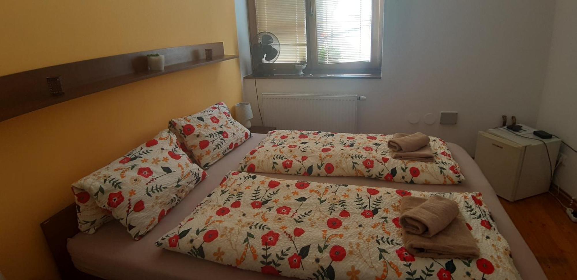 Penzion a Vinoteka Hrozen Kroměříž Exteriér fotografie